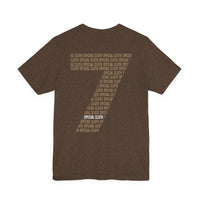 Nummer 7 Textmuster Tee | Minimalistisches Typografie-Rückenprint T-Shirt