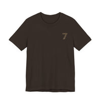 Nummer 7 Textmuster Tee | Minimalistisches Typografie-Rückenprint T-Shirt